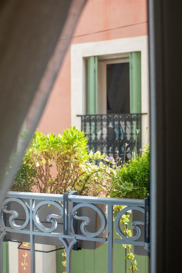 Chats Perches Bouzigues Exterior photo